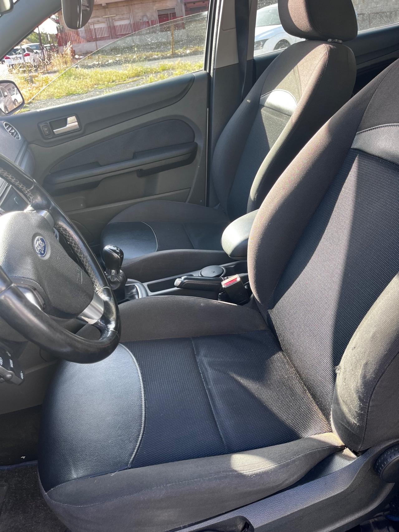 Ford Focus 1.6 tdci 160.000km uniproprietario