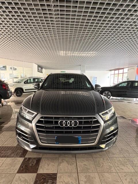 Audi Q5 40 TDI quattro S tronic line plus