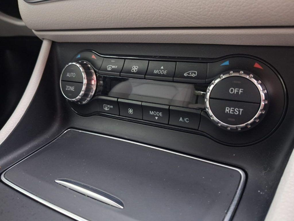 Mercedes-Benz GLA 200 d Automatic Sport