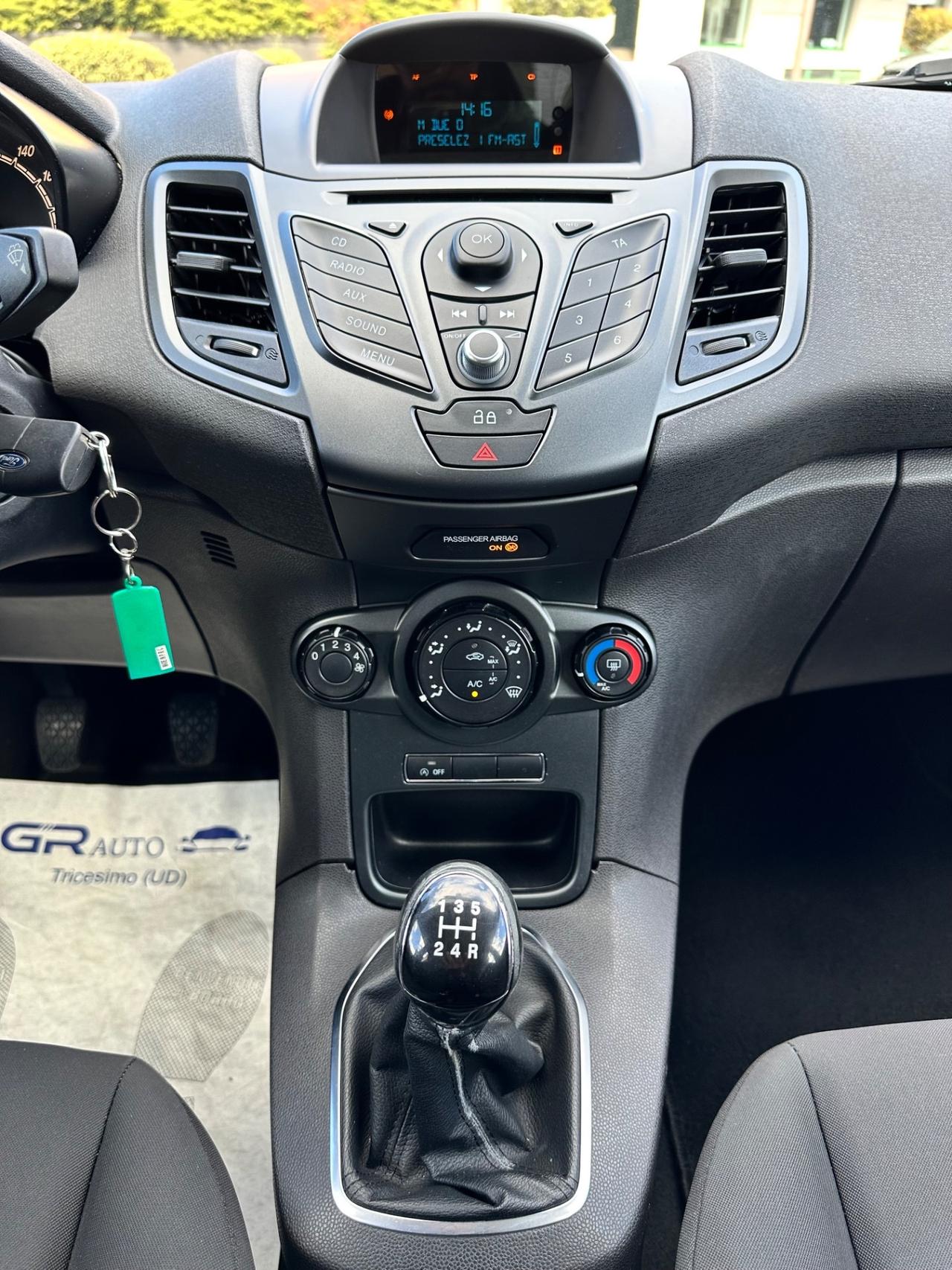 Ford Fiesta 1.0Bz 80CV 5P Titanium - Neopatentati