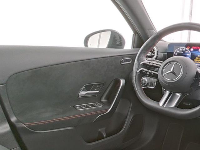 MERCEDES-BENZ A 250 Automatic 4Matic AMG Line Premium