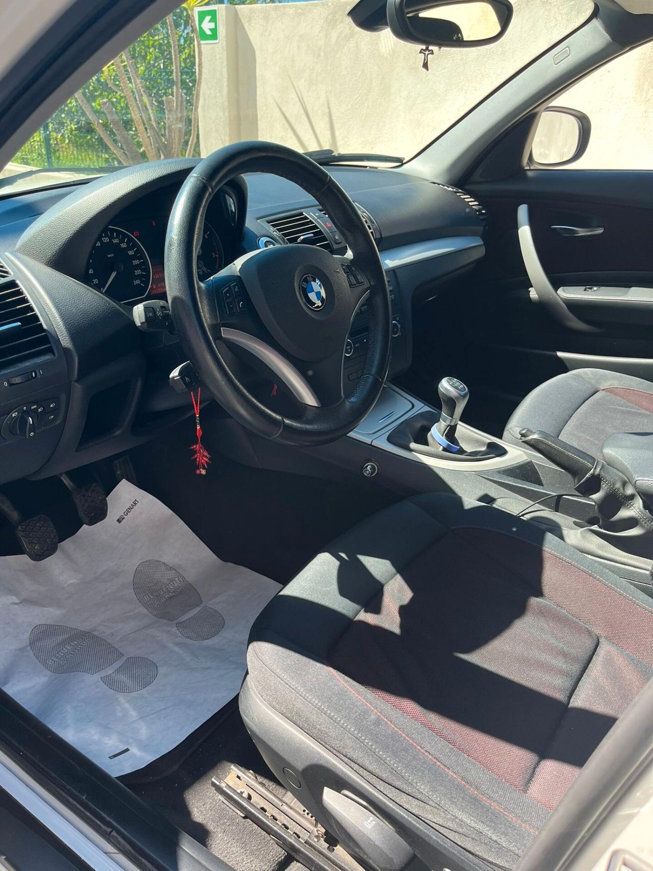 Bmw 118 118d 2.0 143CV cat 5 porte Futura DPF