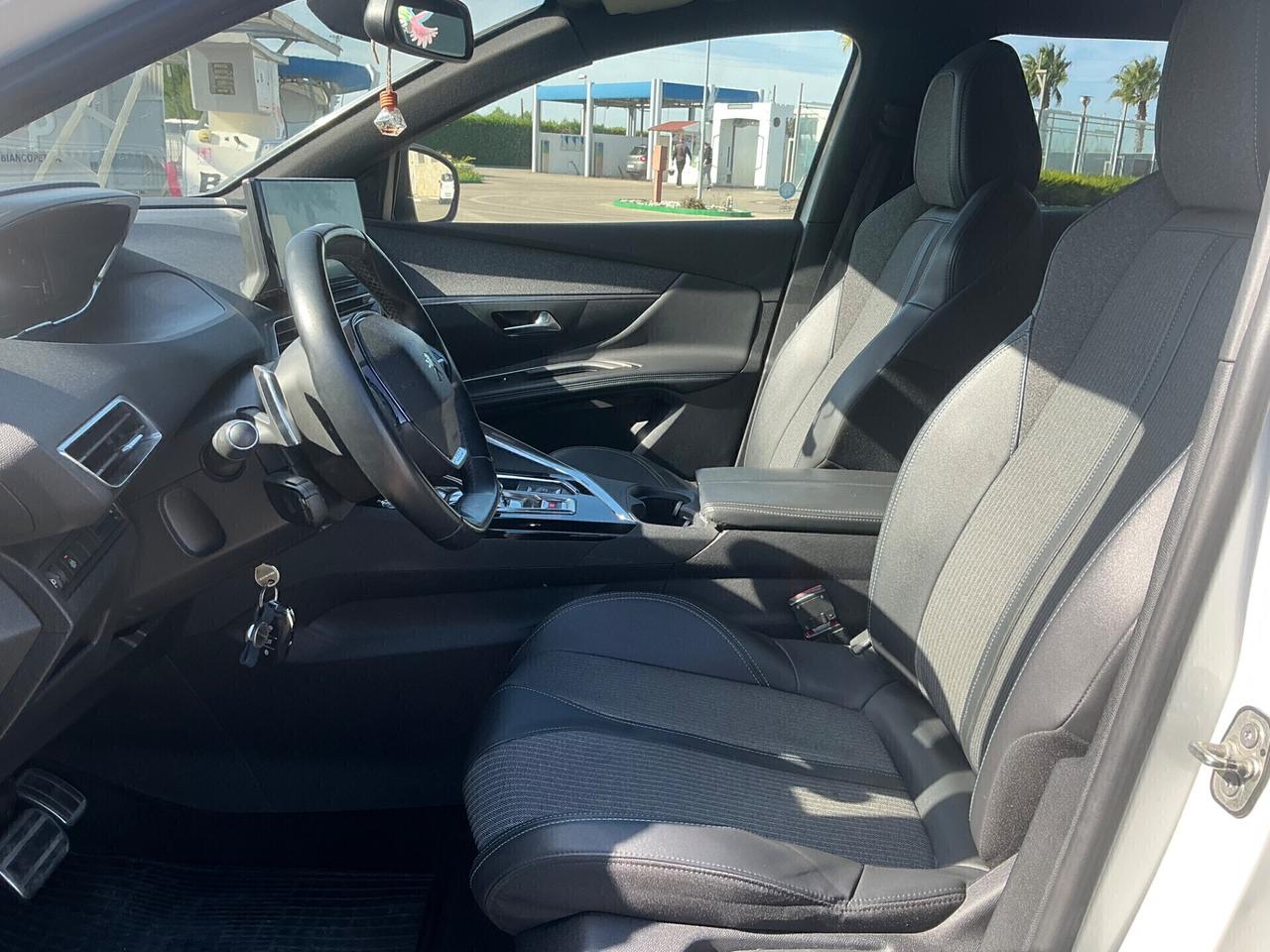 PEUGEOT 3008 1.5 DIESEL 130cv ALLURE -12/2020