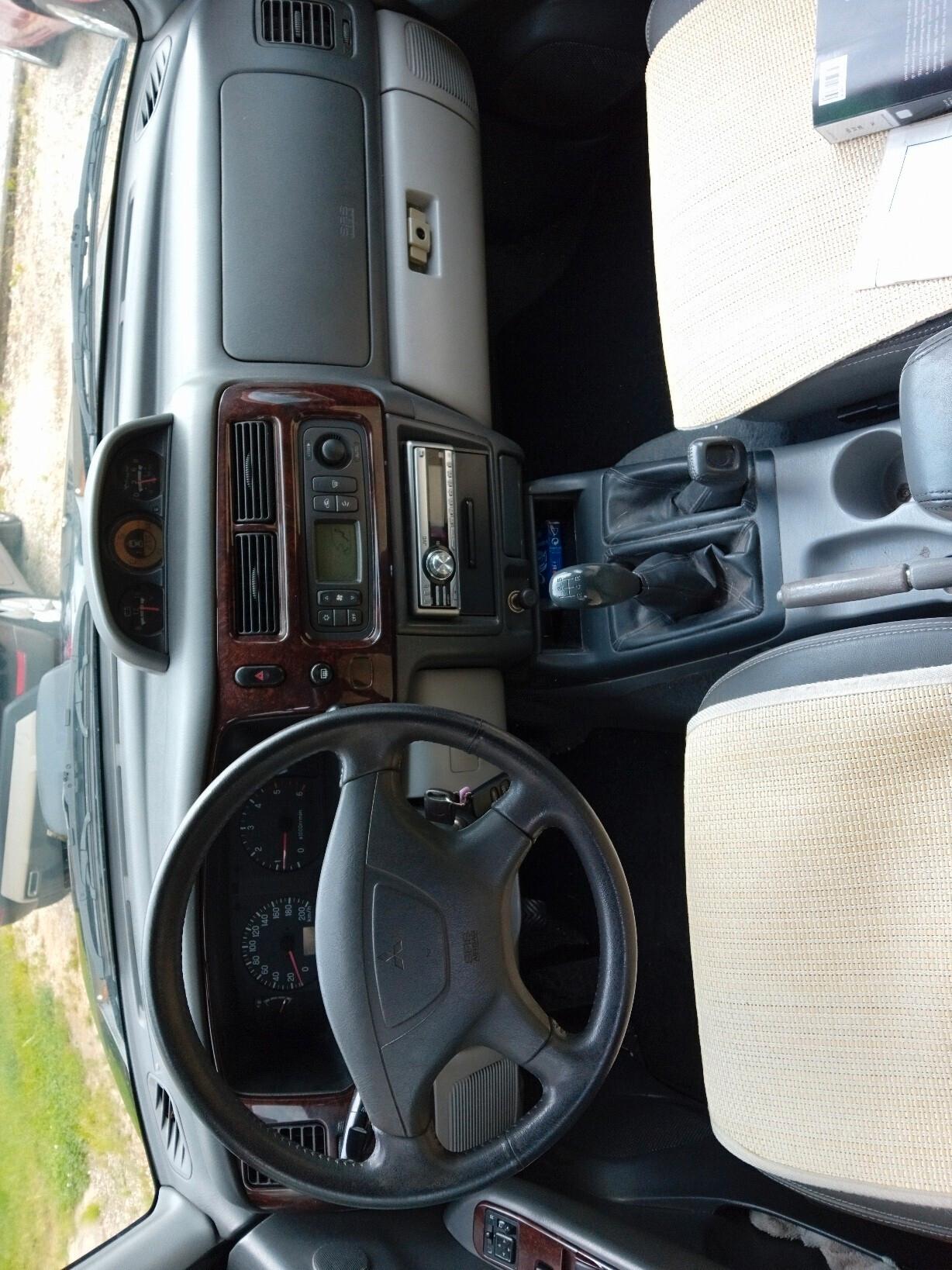 Mitsubishi Pajero Sport Pajero Sport 2.5 TDI GLX