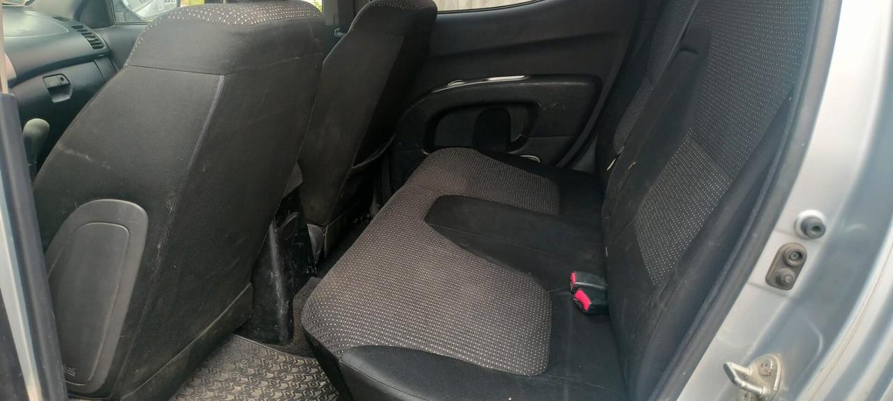 Mitsubishi L200 2.5 DI-D Double Cab Intense