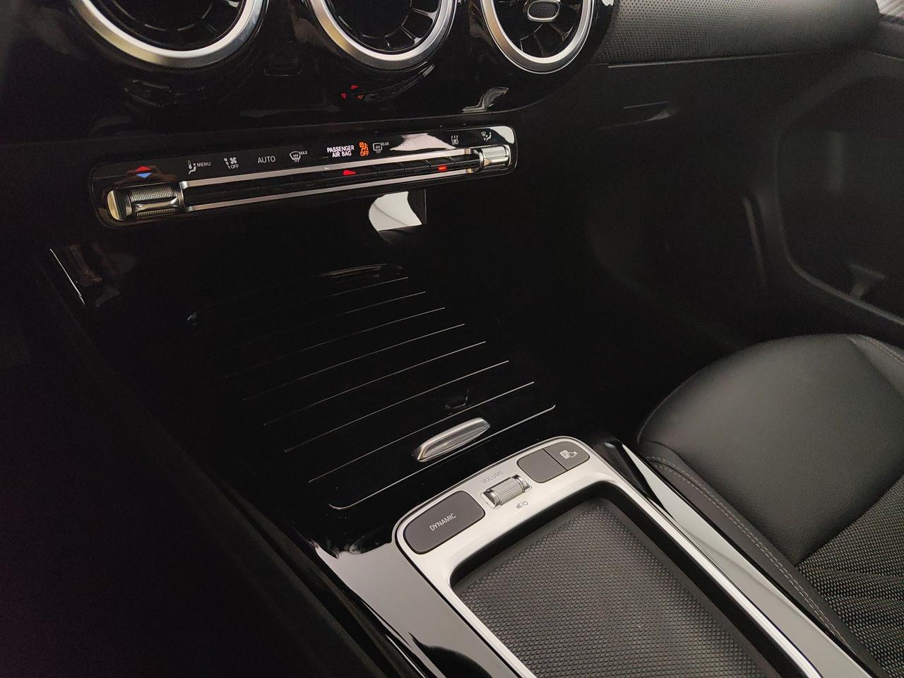 Mercedes-Benz A 250 e phev Progressive Advanced auto