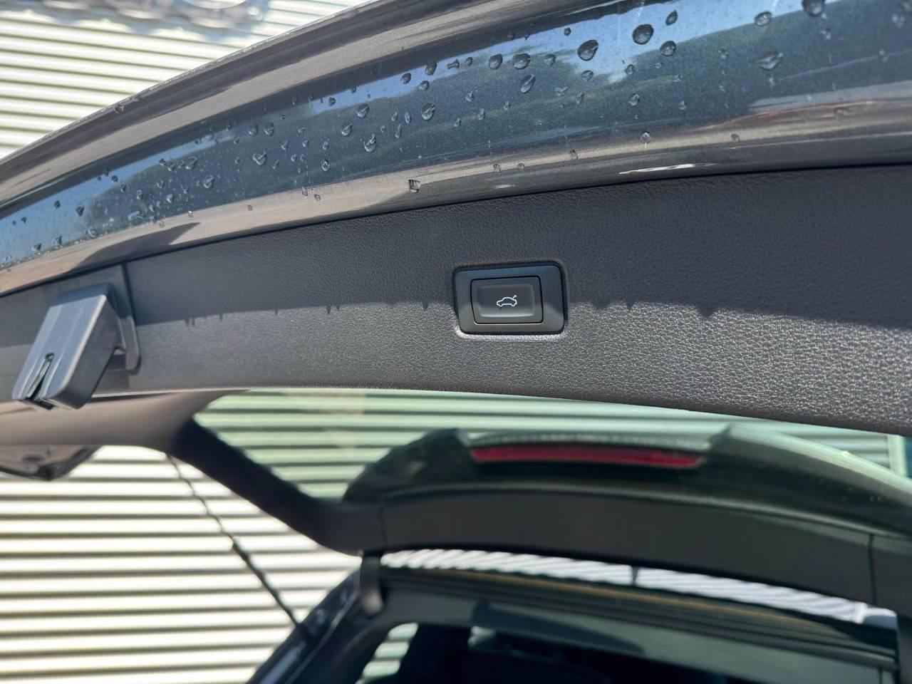 AUDI Q7 55 TFSIe QUATTRO TIPTRONIC S-LINE