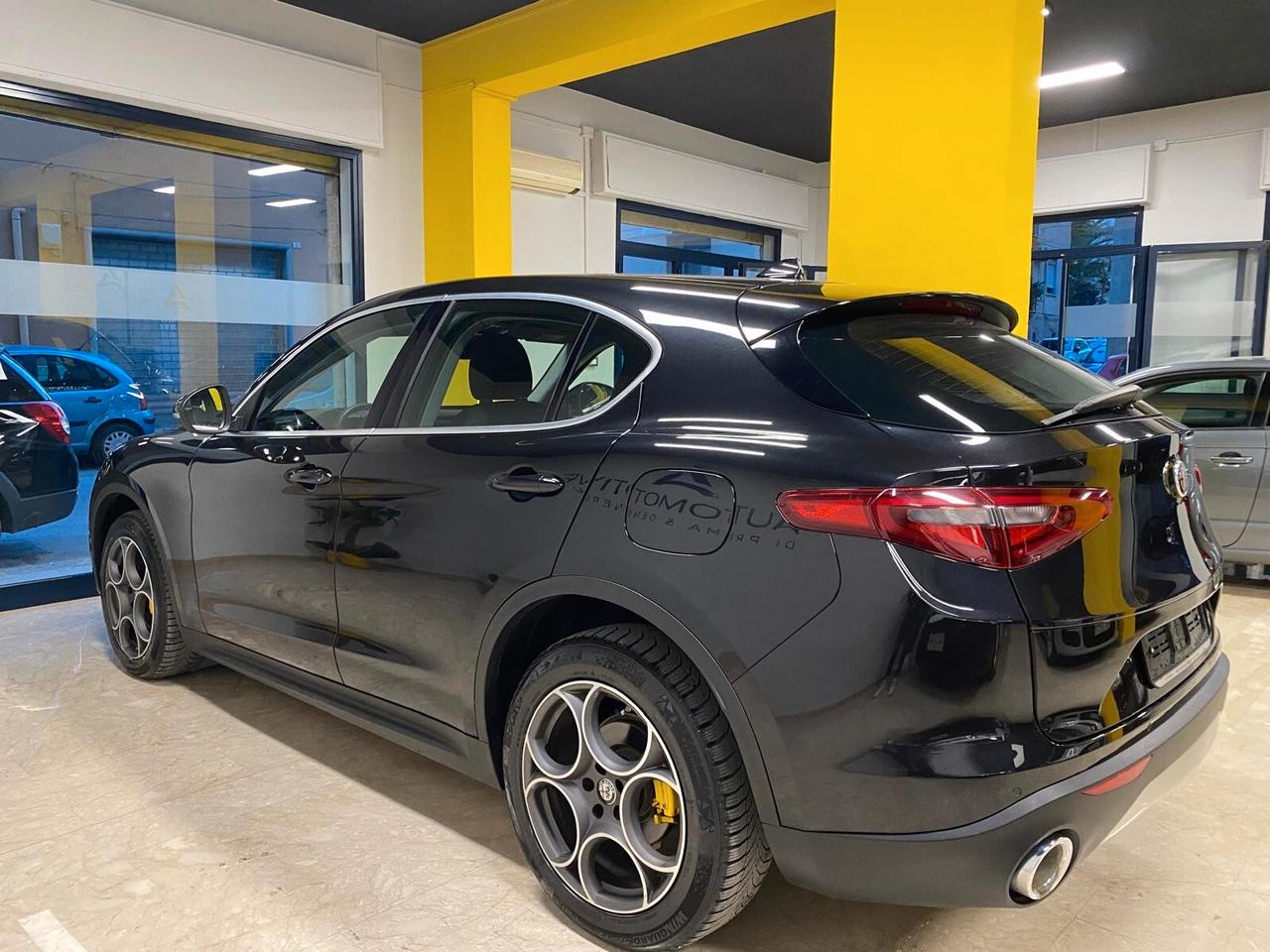 Alfa Romeo Stelvio 2.2 Turbodiesel 180 CV AT8 RWD Super