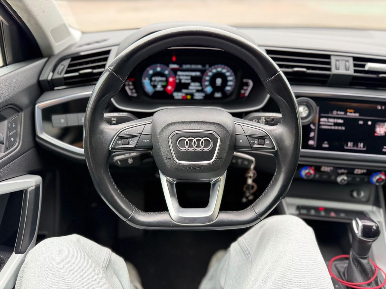 Audi Q3 Business 2.0 35 TDI #11754