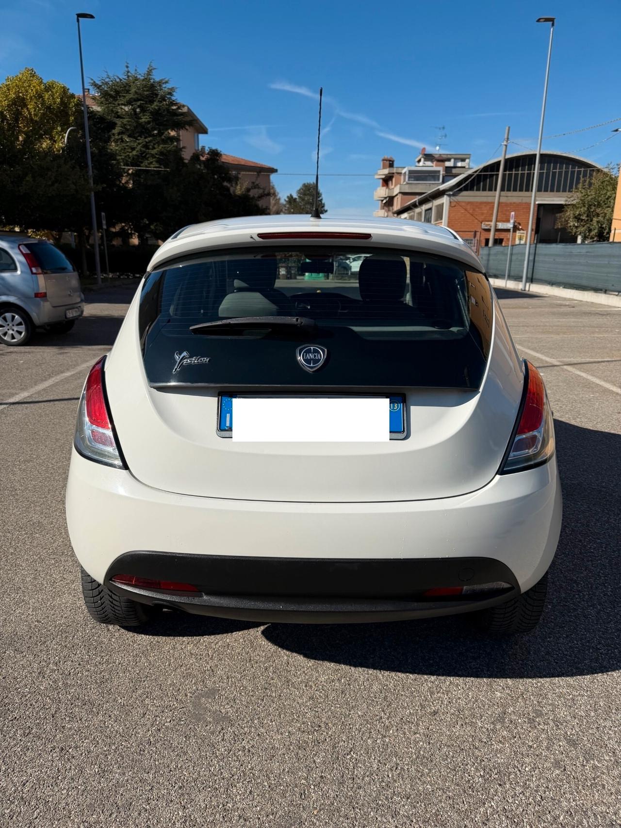 Lancia Ypsilon 0.9 Metano - NEOPATENTATI - 12 MESI DI GARANZIA -