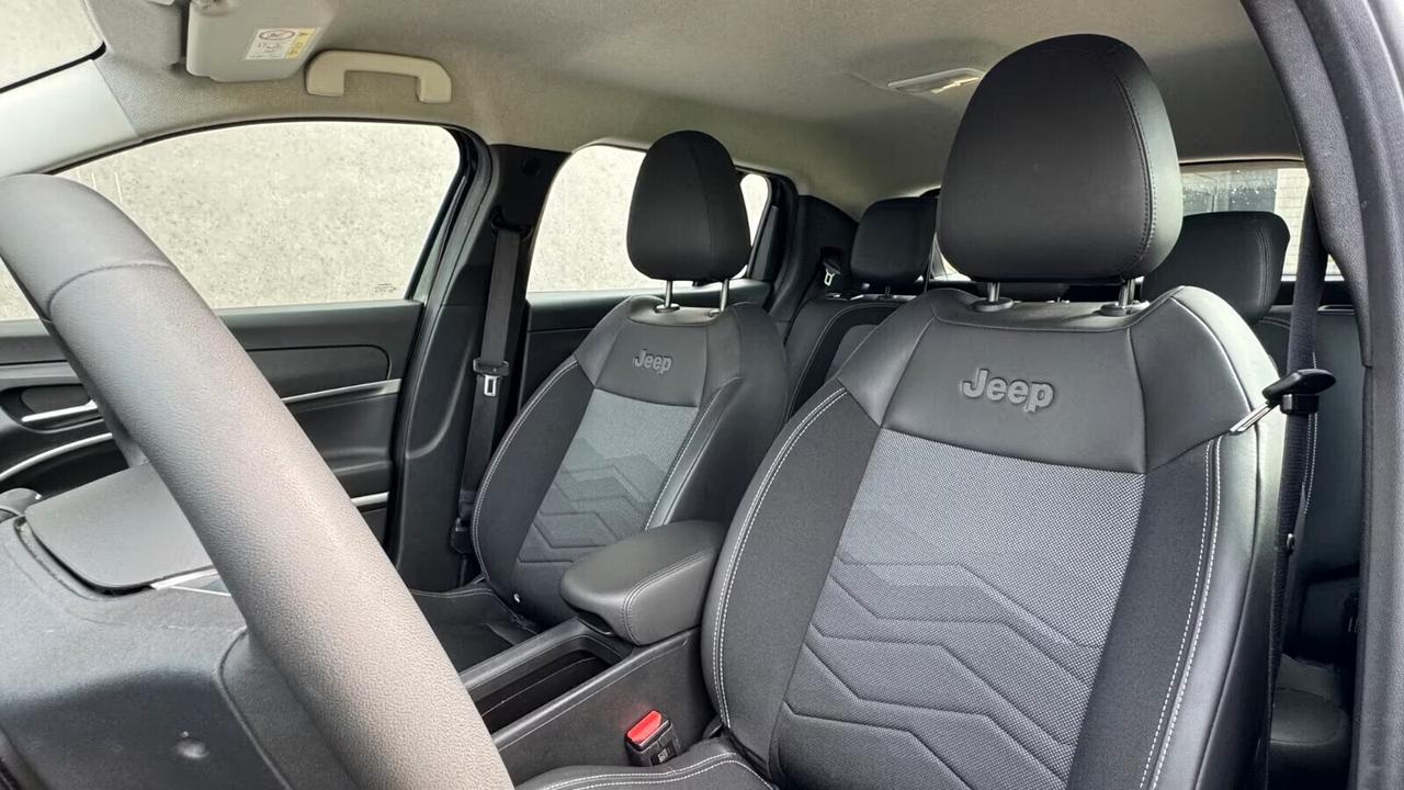 Jeep Avenger 1.2 Turbo 100 CV Altitude Manuale Navi Pdc