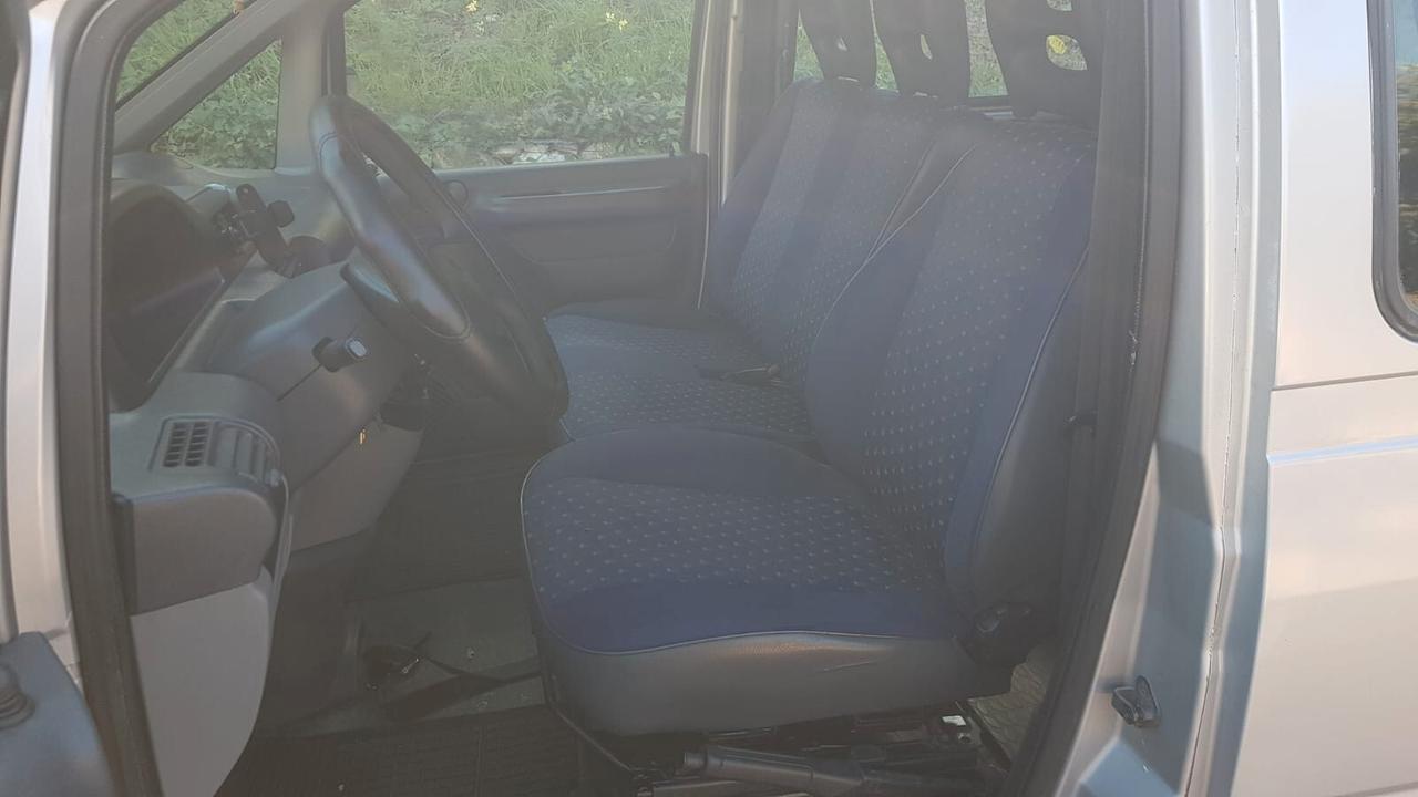 Citroen Jumpy 9 posti