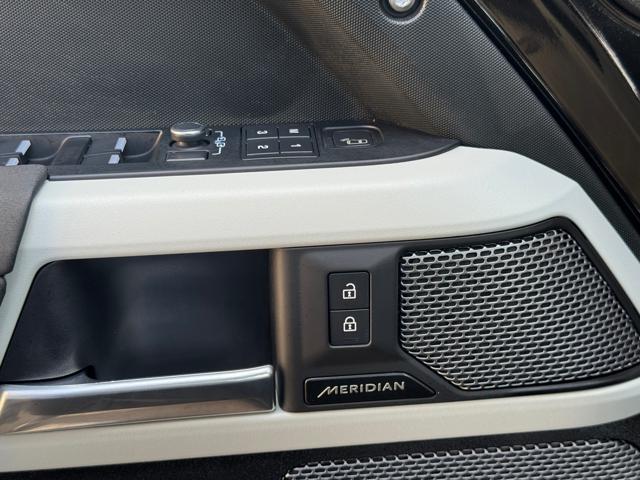 LAND ROVER Defender 110 3.0D I6 200 CV AWD Auto SE N1