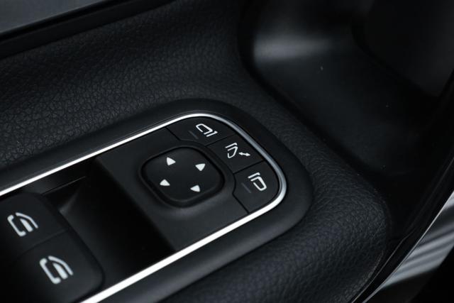 MERCEDES-BENZ A 180 d Automatic