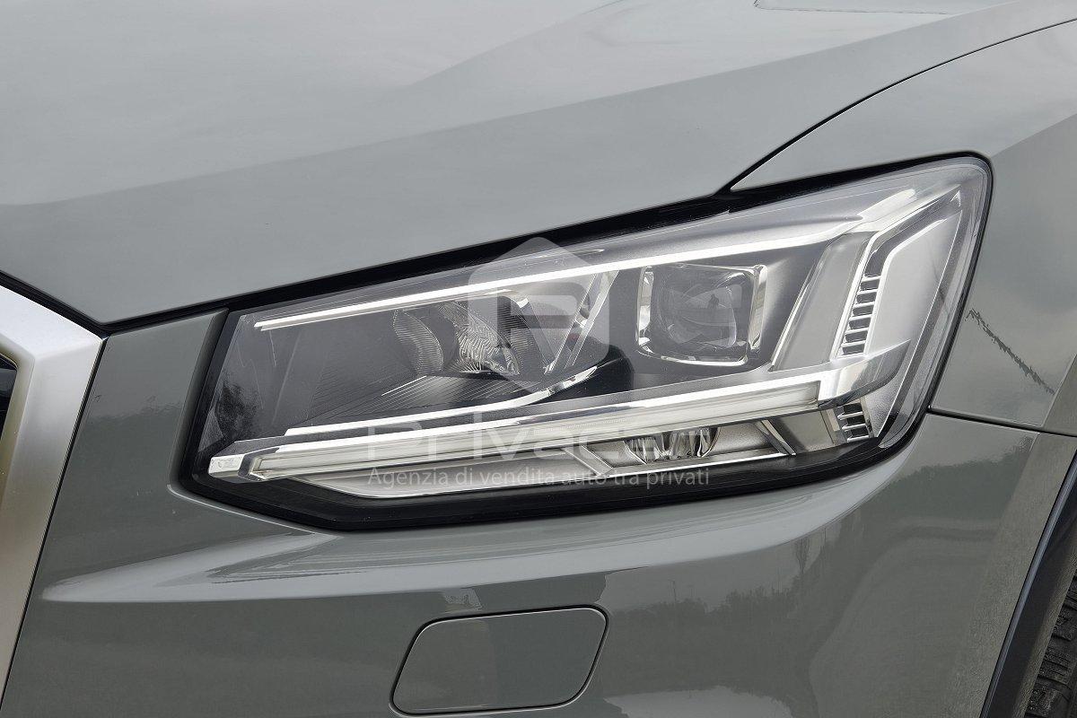 AUDI Q2 2.0 TDI quattro S tronic Business