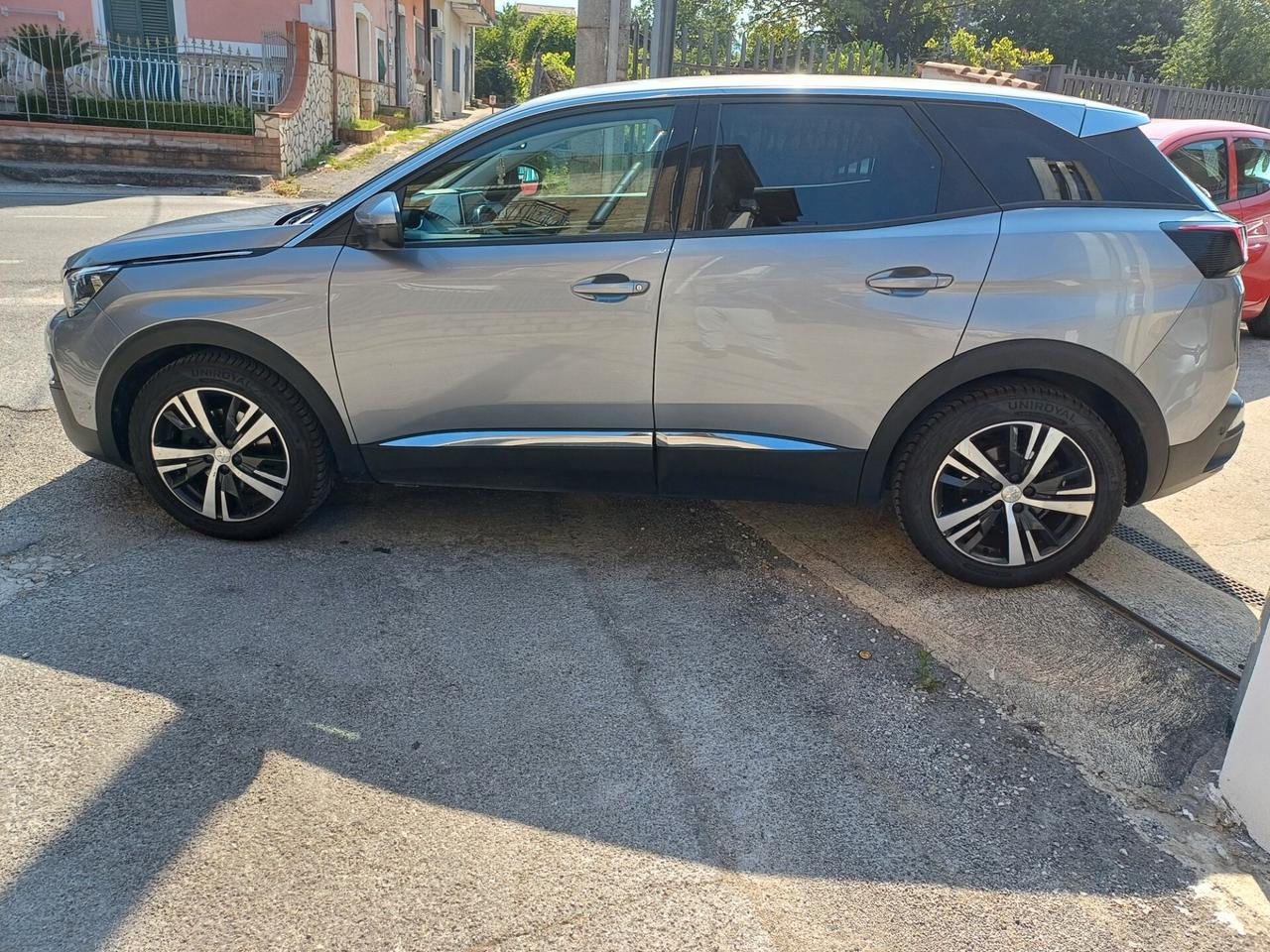 Peugeot 3008 BlueHDi 130 S&S EAT8 Allure