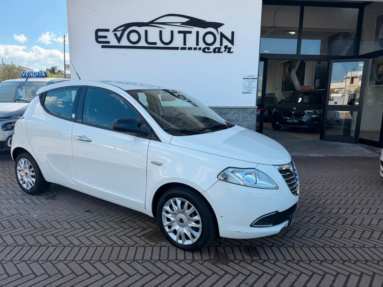 Lancia Ypsilon 1.2 69 CV 5 porte GPL Ecochic Gold