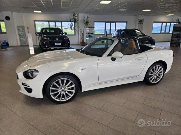 FIAT 124 Spider Turbo Lusso
