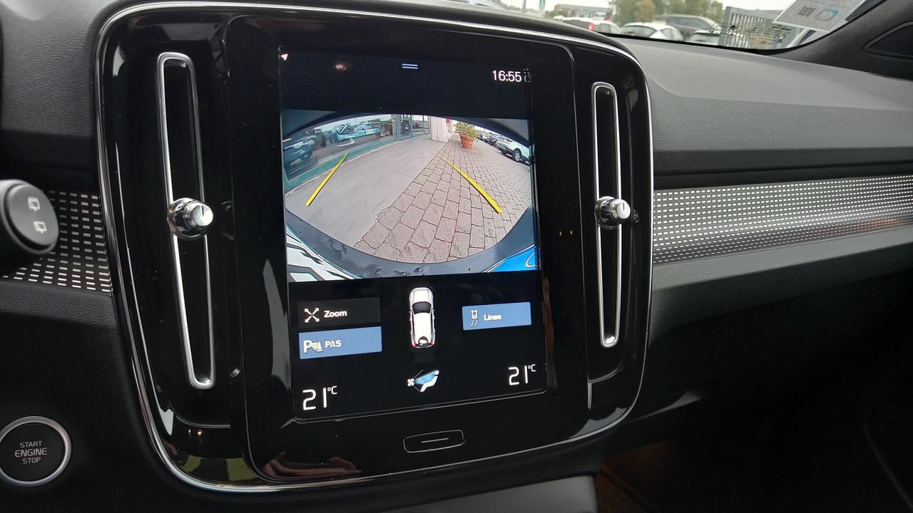 Volvo XC40 T5 Recharge Plug-in Hybrid R-design