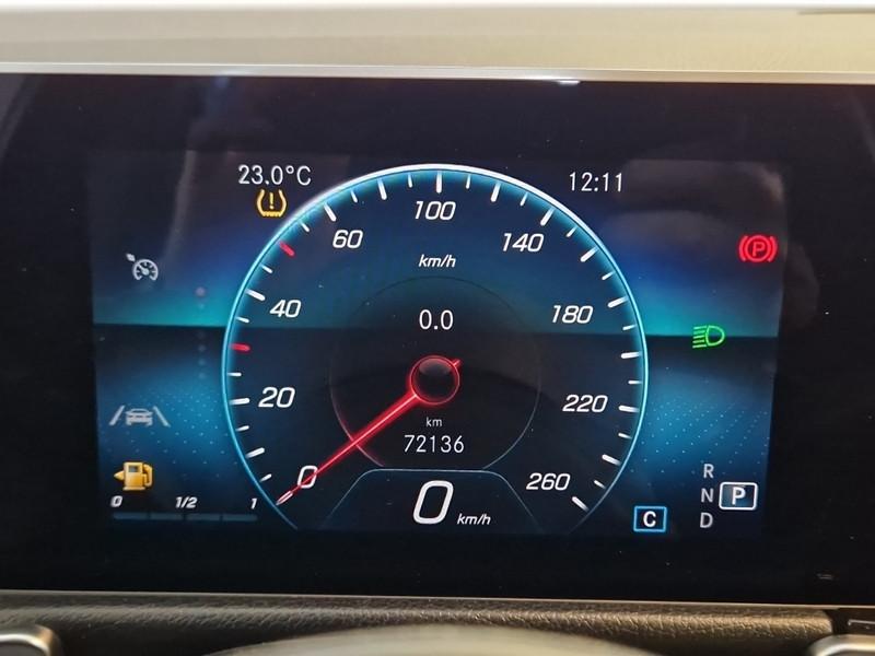 MERCEDES-BENZ GLB 180 d Automatic Business Extra