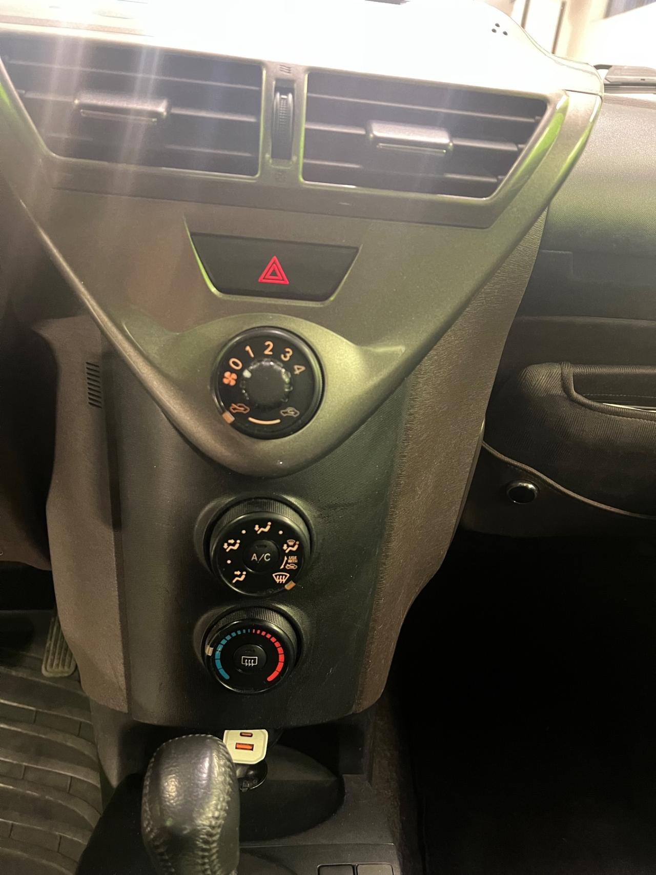 Toyota iQ 1.0 Multidrive Versione Lancio
