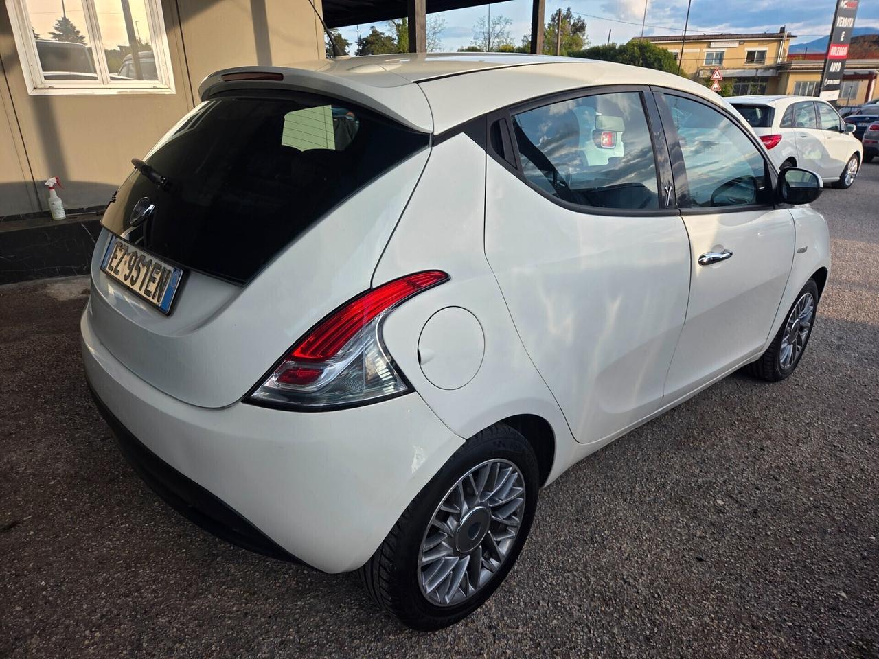 Lancia Ypsilon 1.3 MJT 16V 95 CV 5 porte S&S Platinum