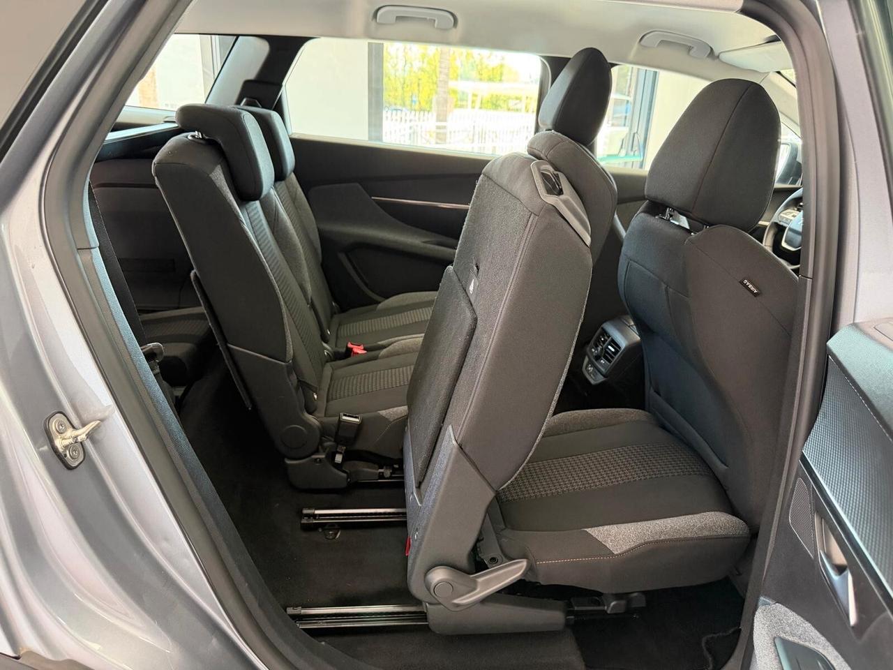 Peugeot 5008 1.5 BlueHDi 130 EAT8 Business 7 POSTI