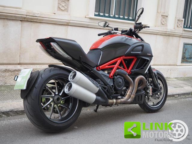 DUCATI Diavel Red Carbon