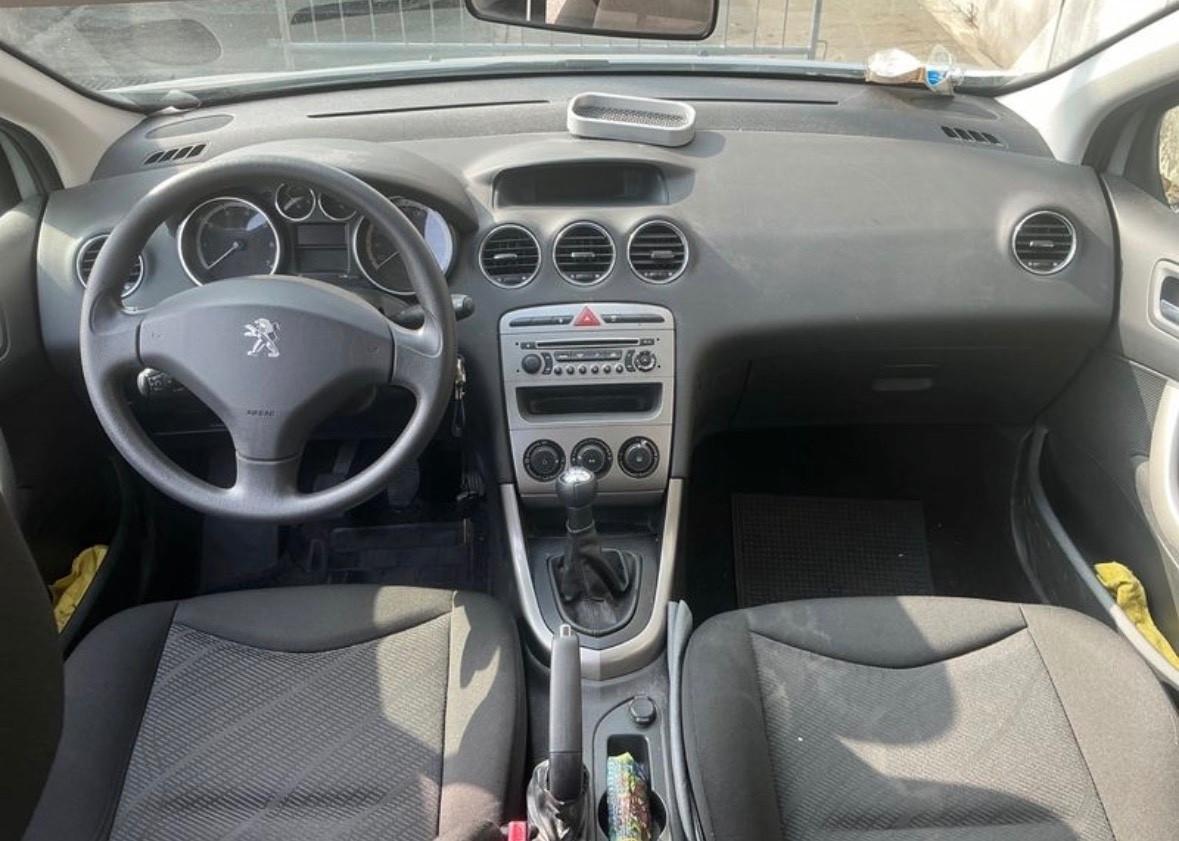 Peugeot 308 1.4 VTi 98CV SW Access