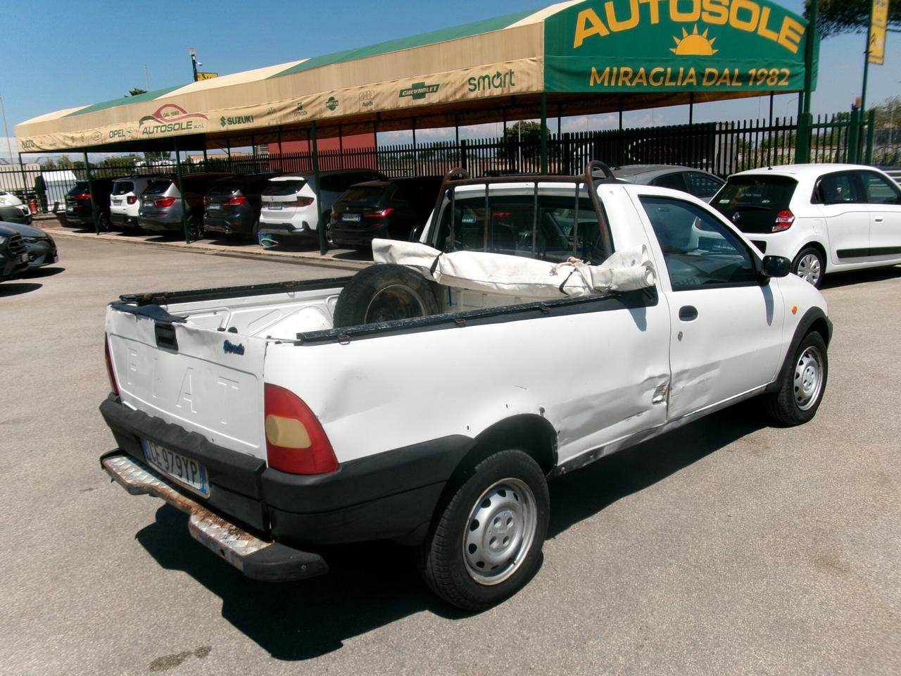 Fiat Strada 1.9 DIESEL PICK-UP 110000 KM CARROZZERIA COME DA FOTO