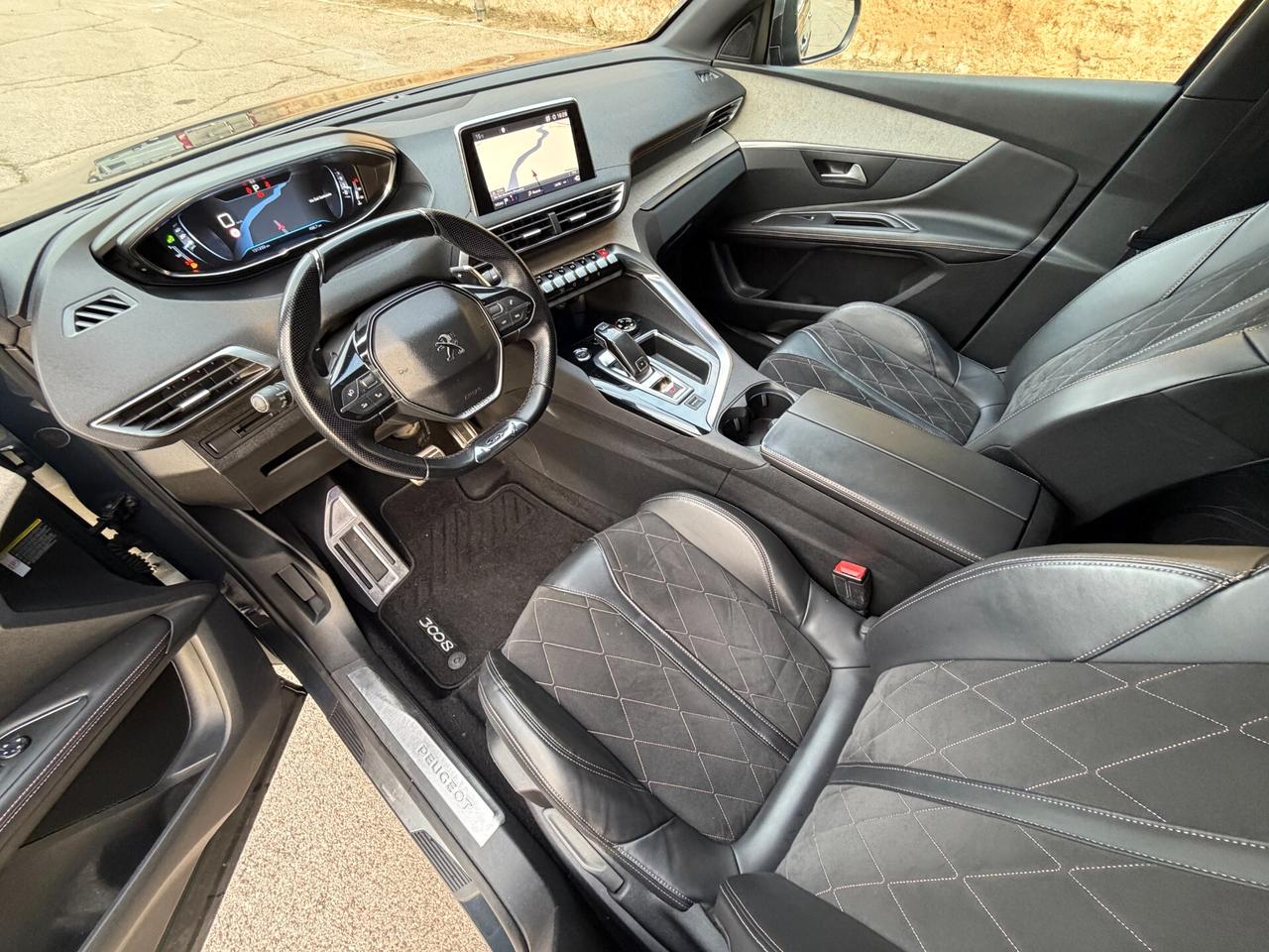 Peugeot 3008 GT-LINE/2.0 EAT8 177CV/GANCIO/PELLE/18"