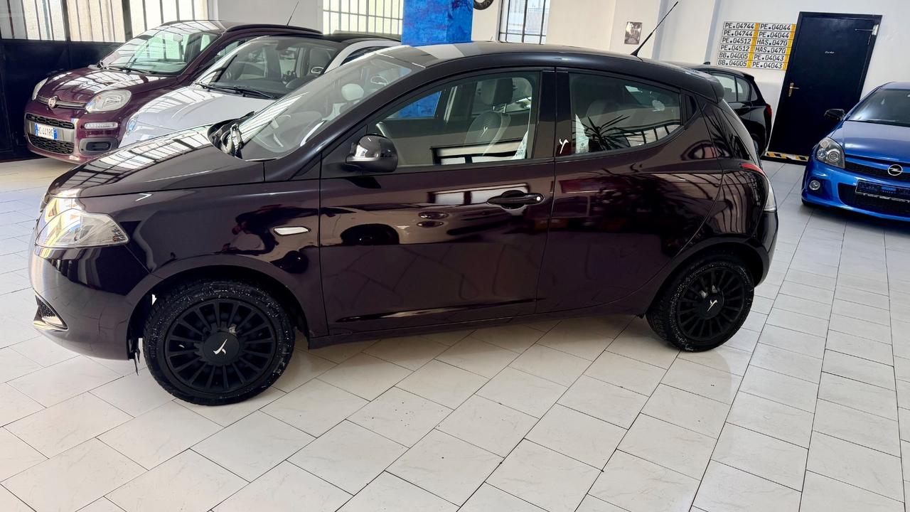 Lancia Ypsilon 1.2 69 CV 5 porte Elle