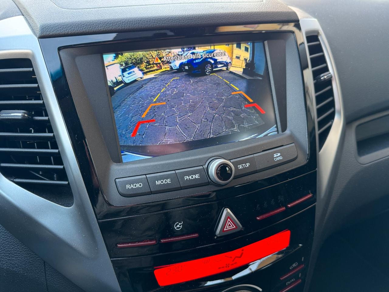 Ssangyong Tivoli 1.6d 2WD Icon