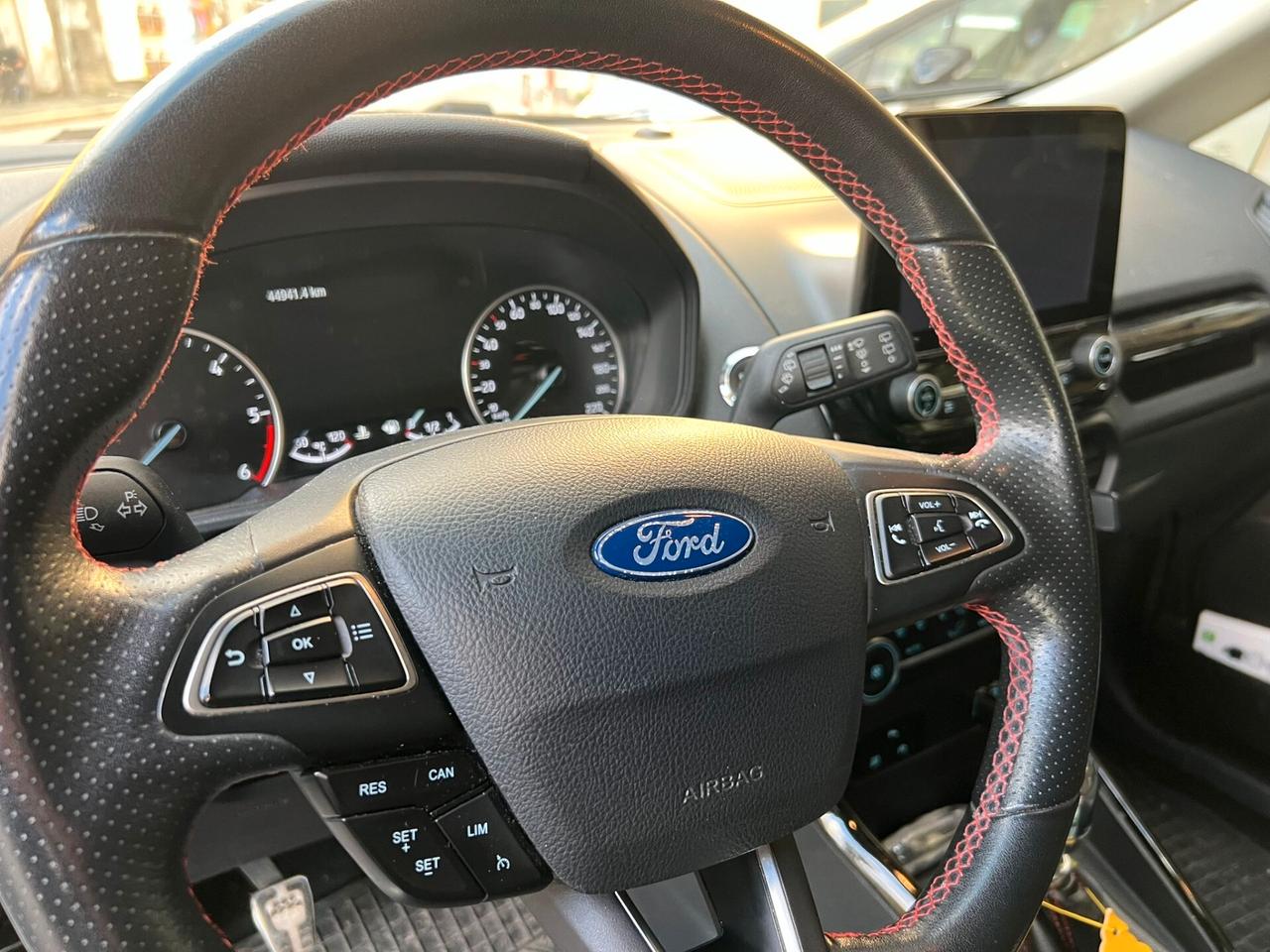 Ford EcoSport 1.5 Ecoblue ST-Line Black Edition s