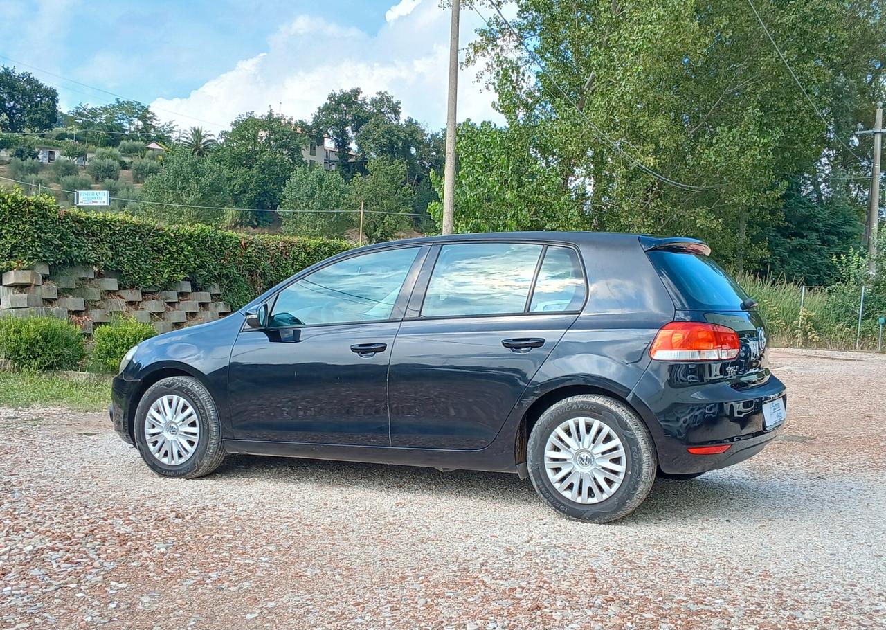Volkswagen Golf 1.6 5p. Trendline BiFuel