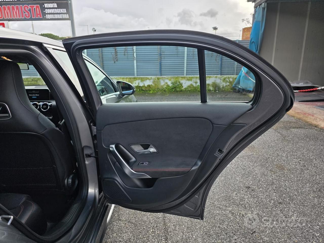 Mercedes-benz A 220 Automatic 4Matic Premium AMG L