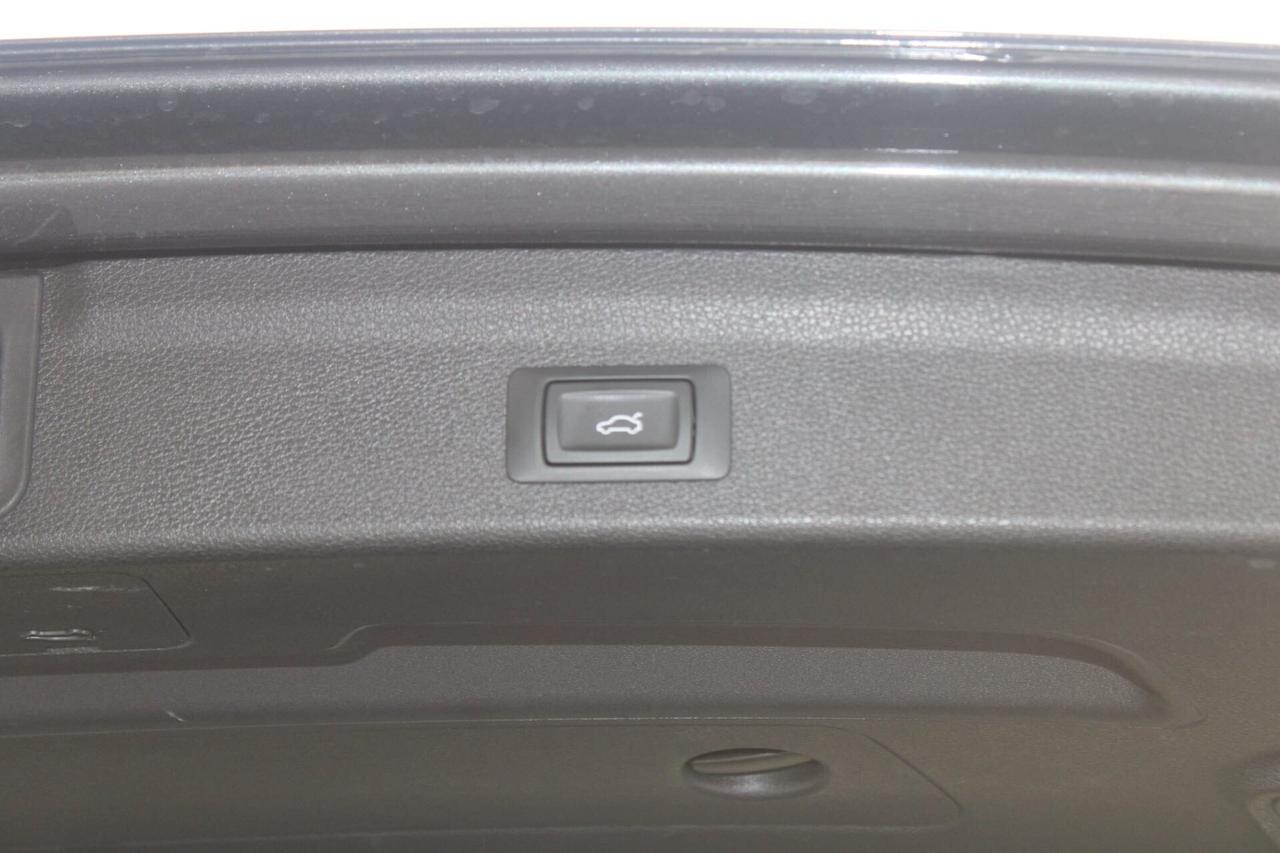Audi Q3 35 Tua A SOLI 305€