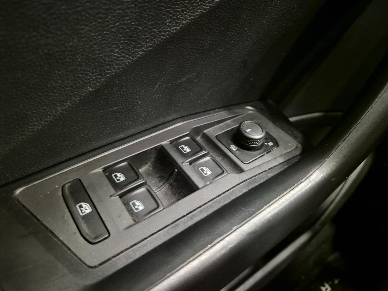 Volkswagen T-Roc 1.6 tdi Style N1 - ACC/Lim - Carplay