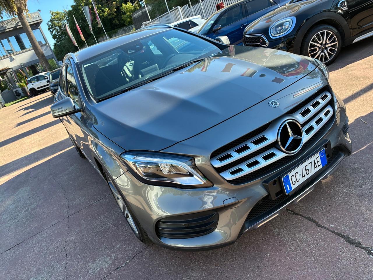Mercedes-benz GLA 180 200 Premium