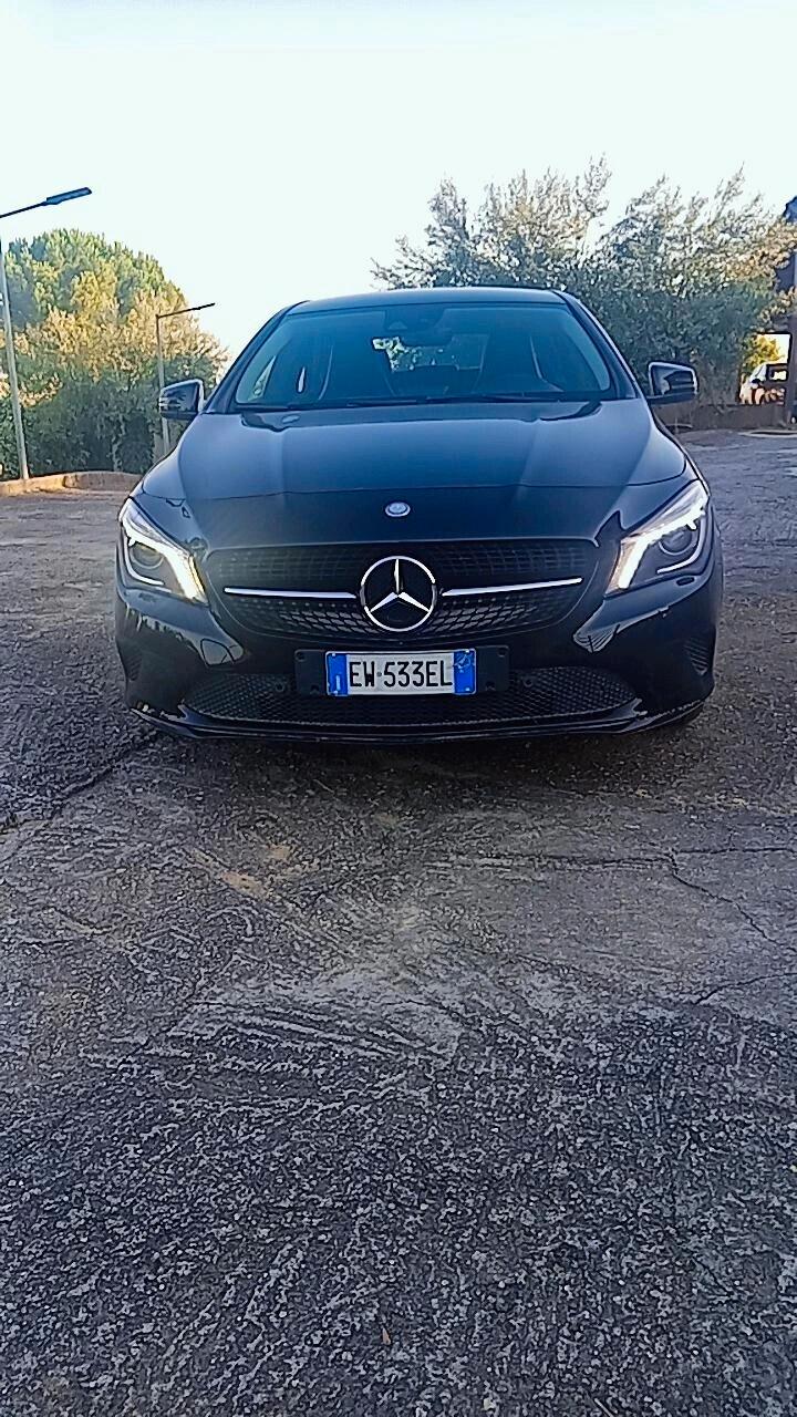 Mercedes. CLA 200 CDI Premium