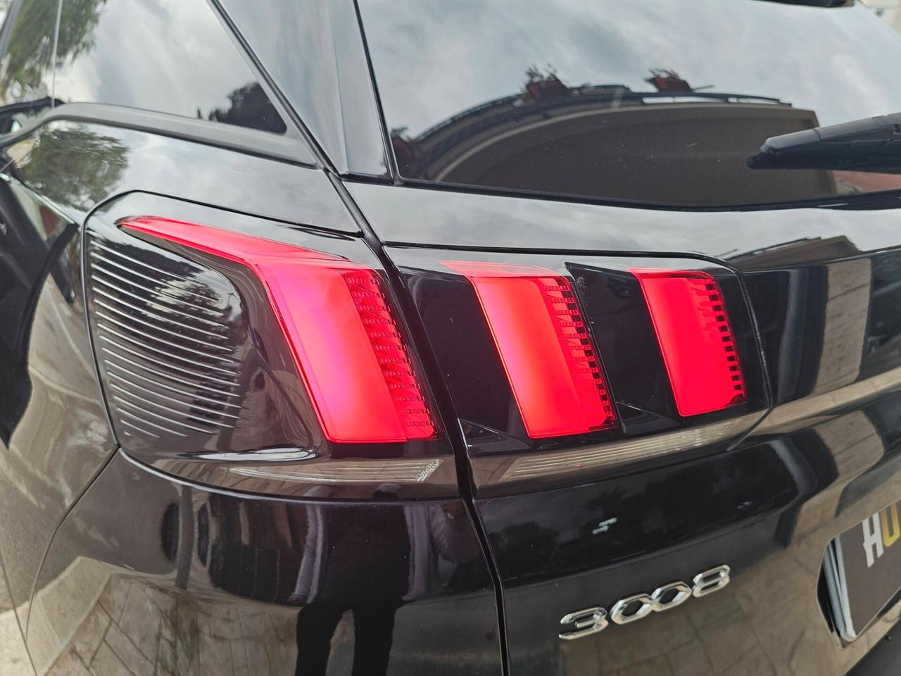 PEUGEOT 3008 1.5 BLUEHDI 131CV EAT8 ALLURE