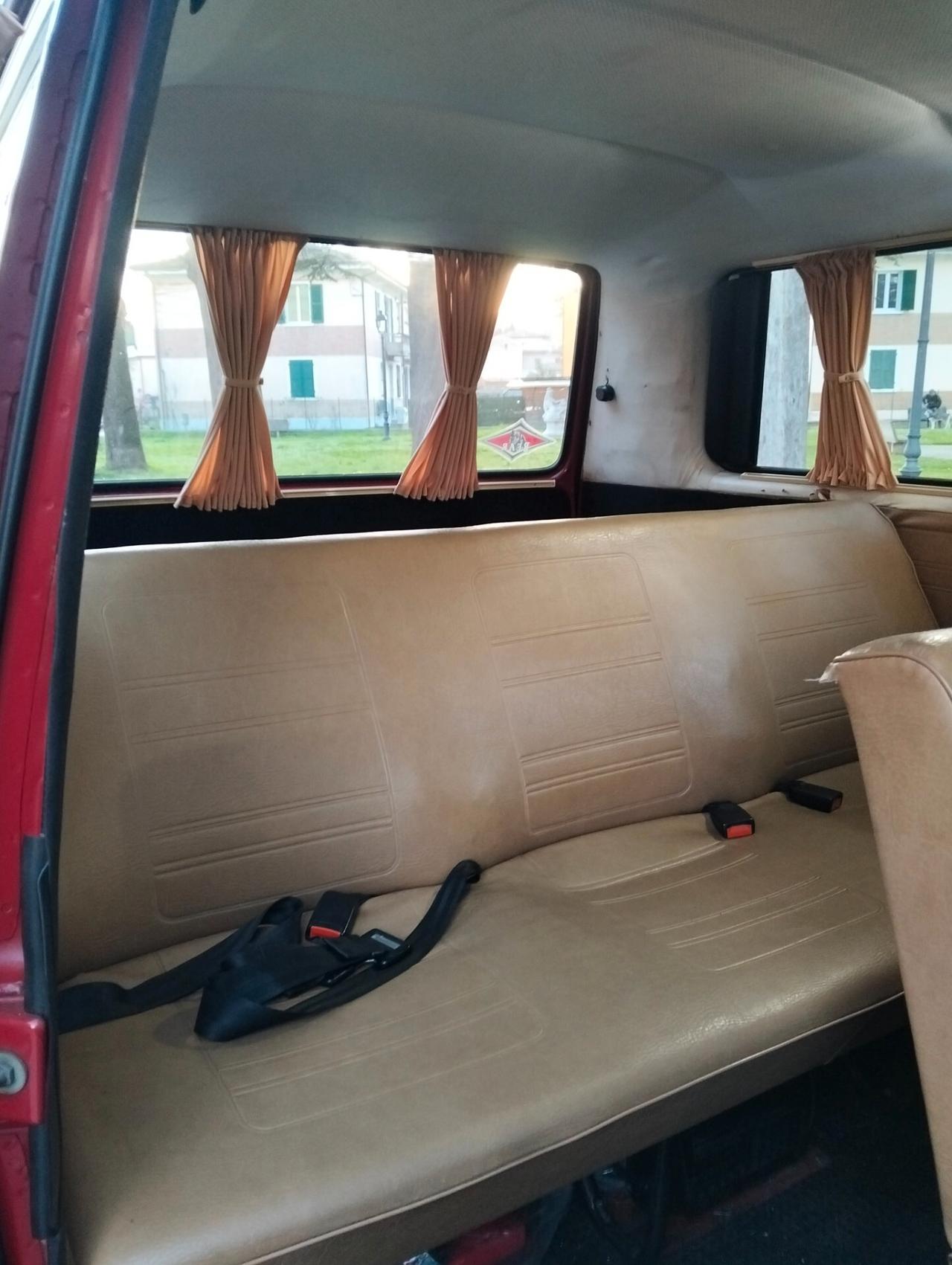 Volkswagen Caravelle