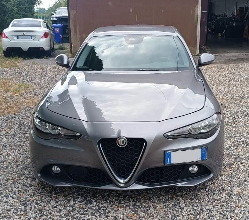 Alfa Romeo Giulia 2.2 Turbodiesel 136 CV AT8 Business