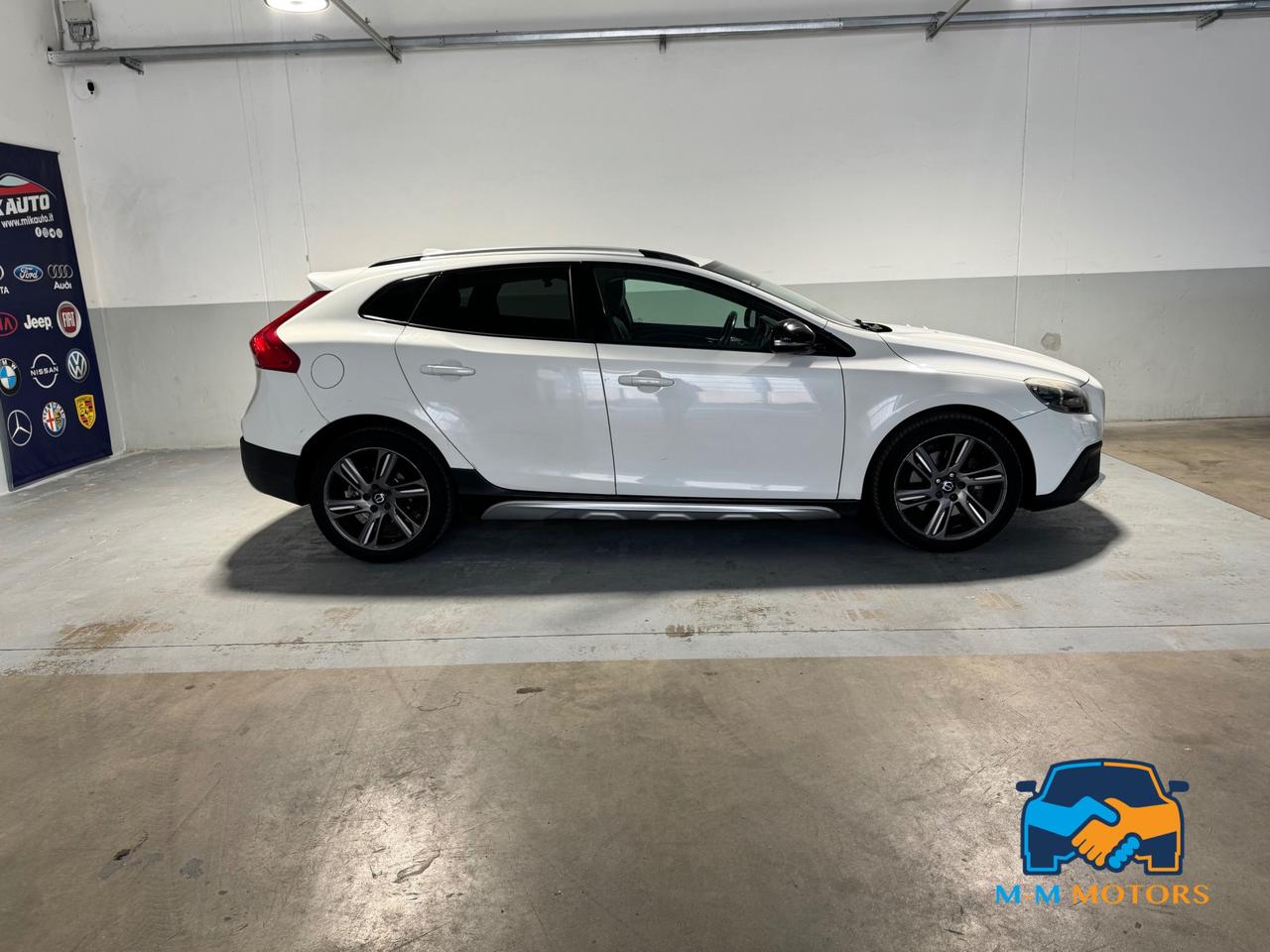Volvo V40 Cross Country 2.0 d3 Summum s/b-xeno geartronic