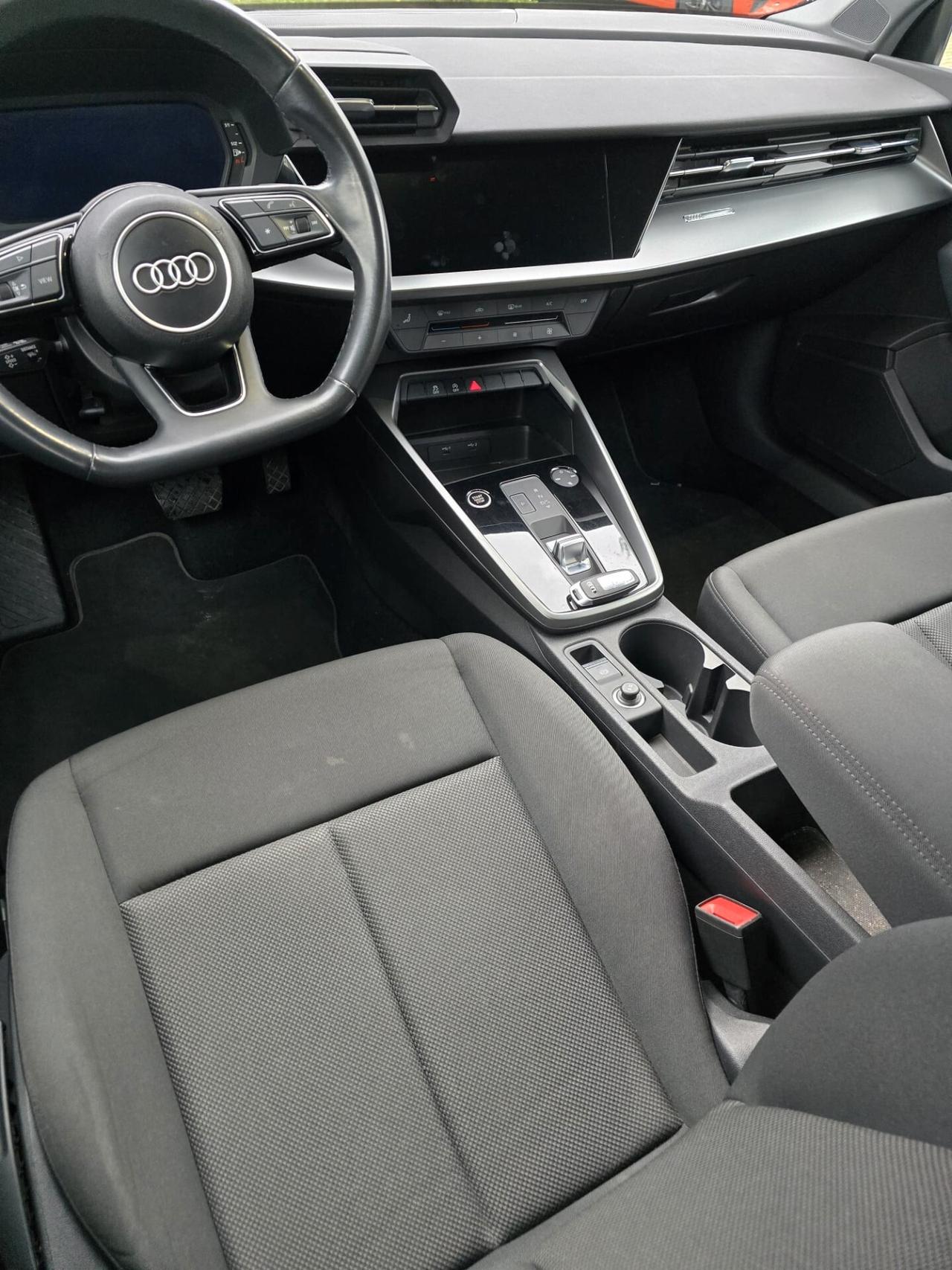 Audi A3 Sportback 35 2.0 tdi 150 Advanced S-Tronic Cockpit