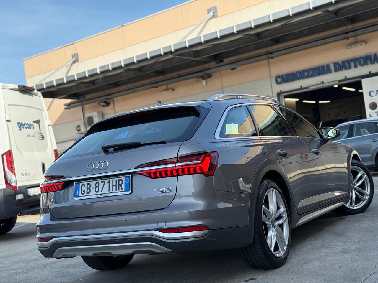 Audi A6 allroad 286 CV 3.0 TDI 2020 - PERMUTABILE