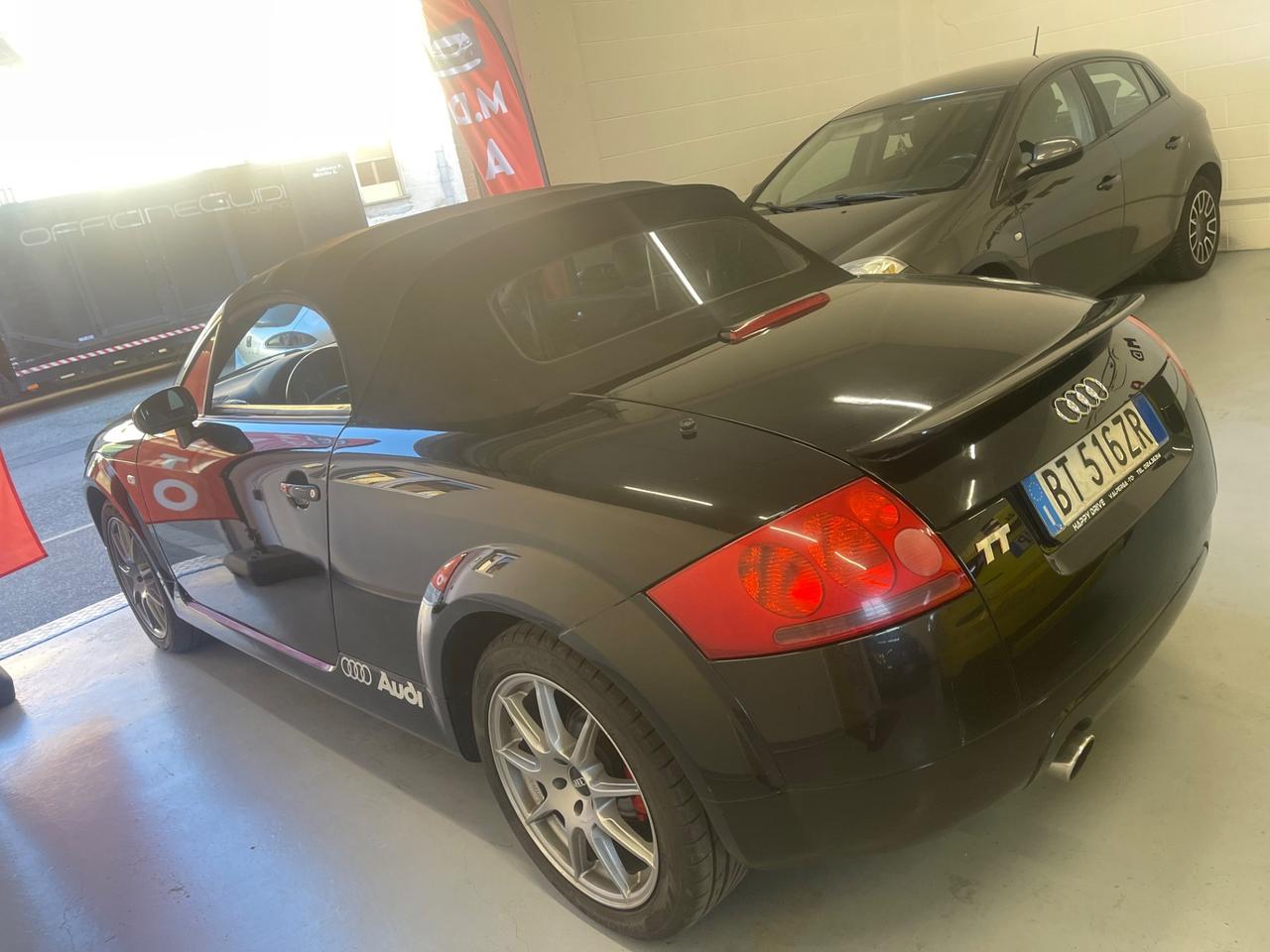 Audi TT Roadster 1.8 T 20V 179 CV cabrio