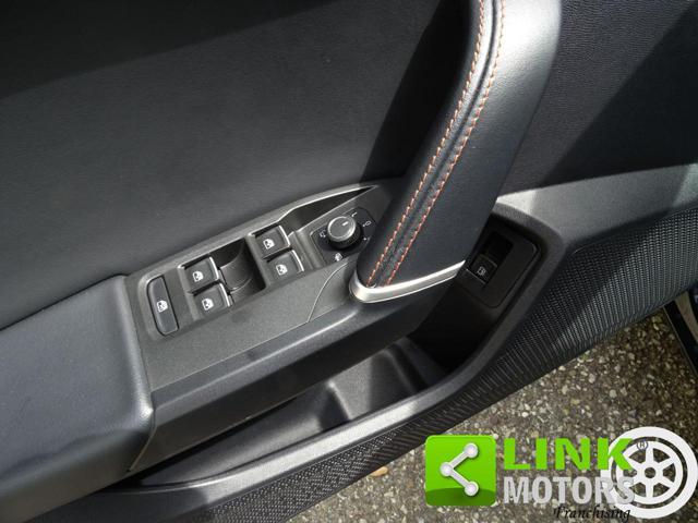 SEAT Leon 1.4 e-HYBRID 204 CV DSG FR PLUG IN *UNIPRO*