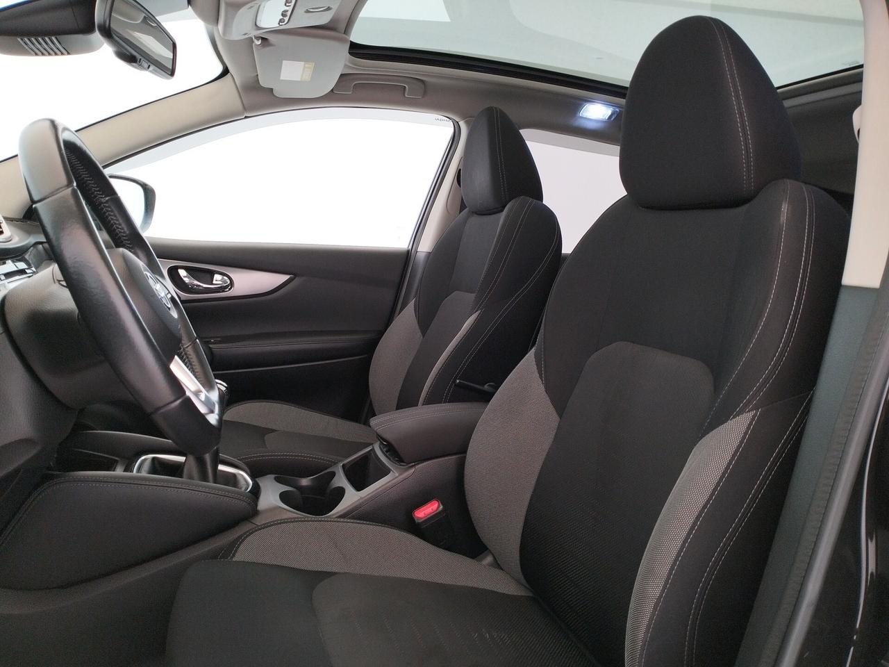 Nissan Qashqai 1.5 dCi Visia - TETTO PANORAMICO - NEOPATENTATI