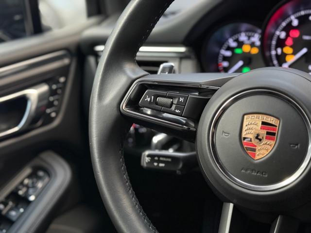 PORSCHE Macan 2.0